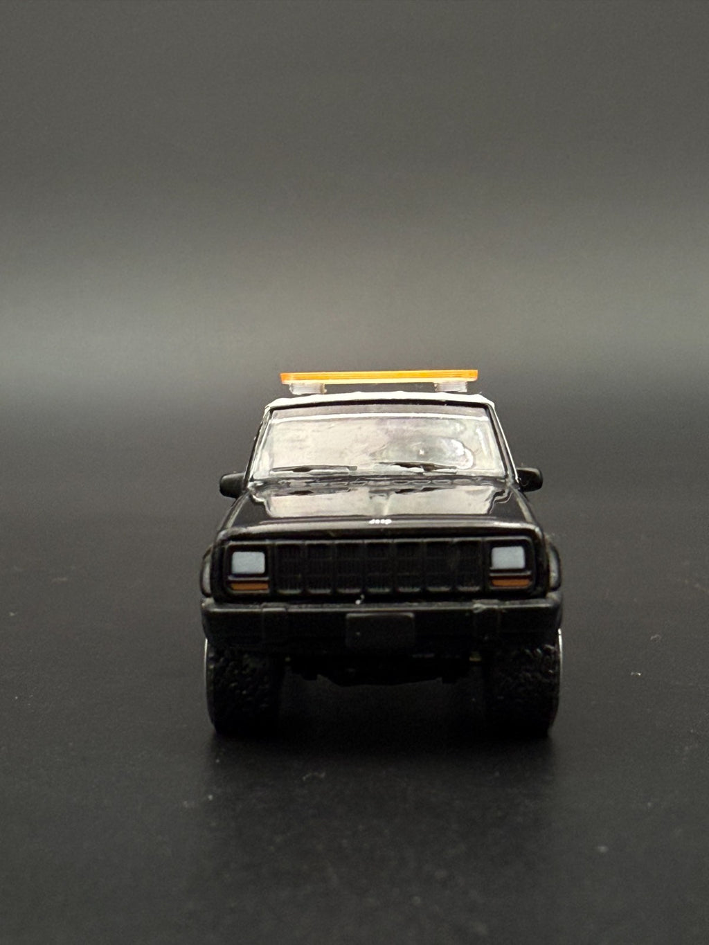 2-Pack 1/64 Scale Model Silver Top Amber LED Style Whelen Lightbar 6402AS6