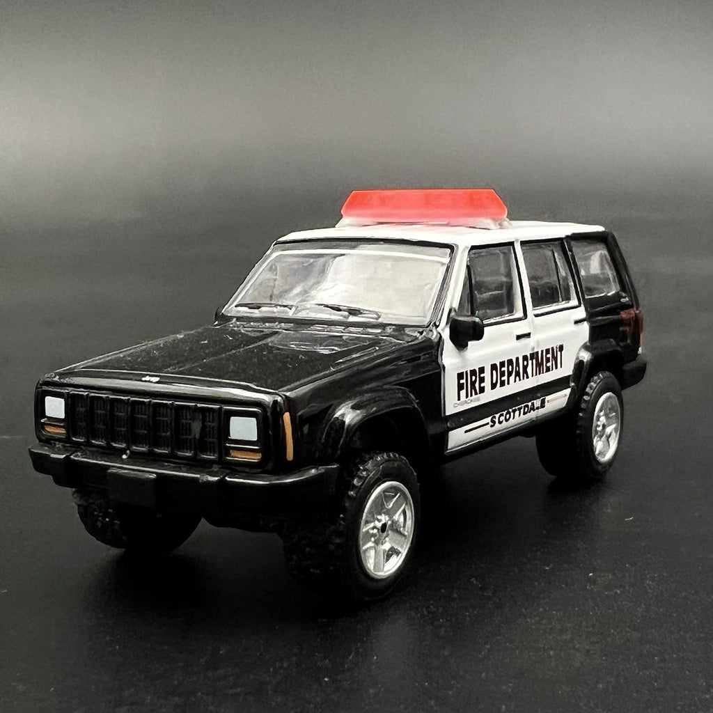 2-Pack 1/64 Scale Model Red Federal Vista Lightbar Police Car Fire 6412R2