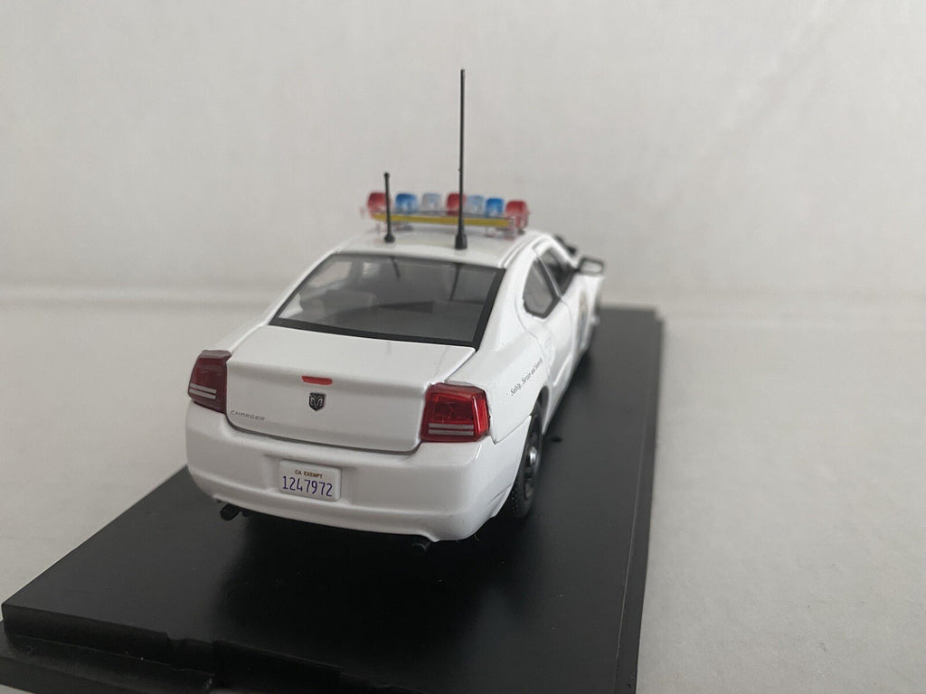 1/43 FIRST RESPONSE CHP CALIFORNIA HIGHWAY PATROL WHITE DODGE CHARGER POLICE2