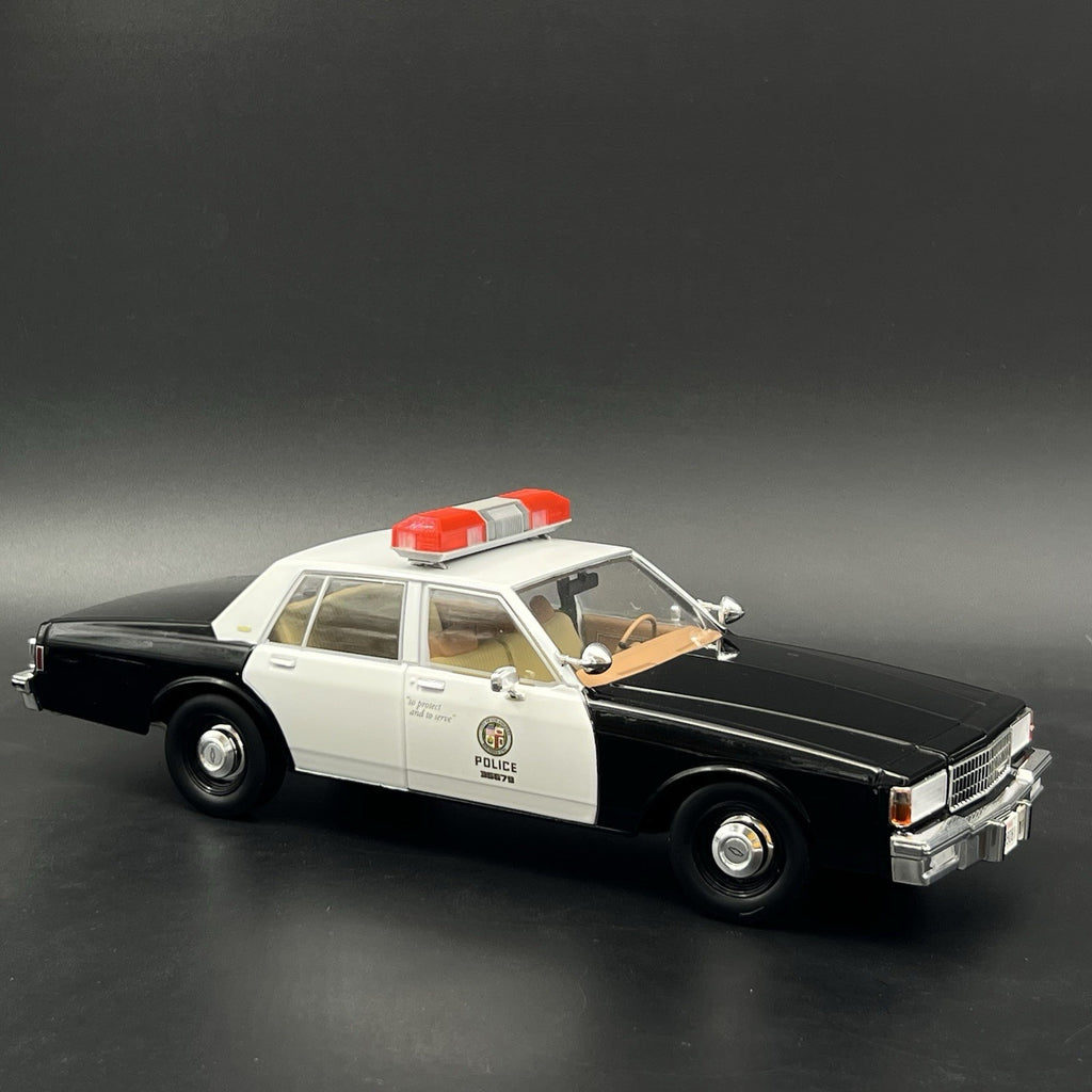 1/18 Red Smith Wesson 8780 8880 8980 Lightbar Police Sheriff Fire15