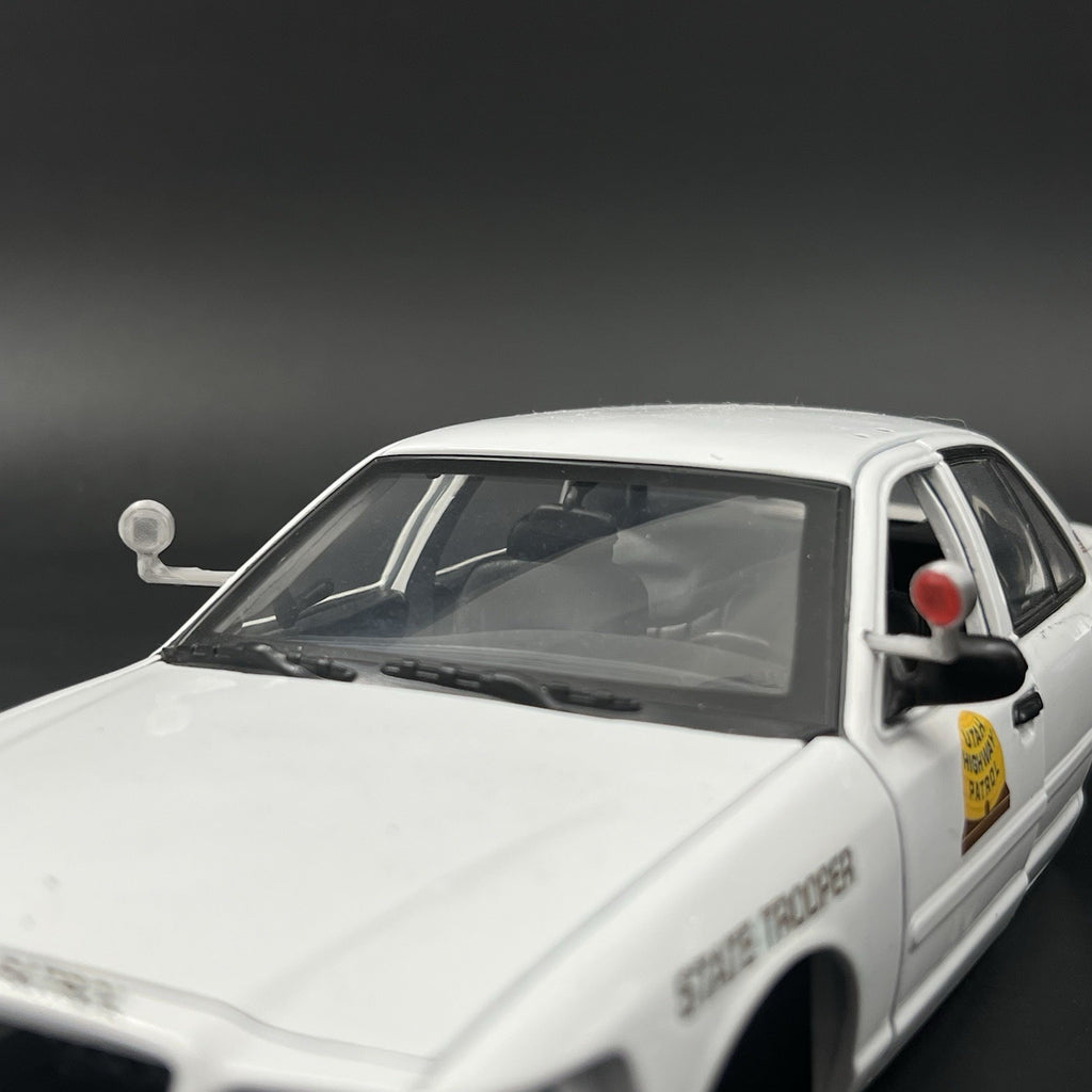 4 Pack 1/18 Spotlights CHP Style For Police Car SUV California Highway Patrol3
