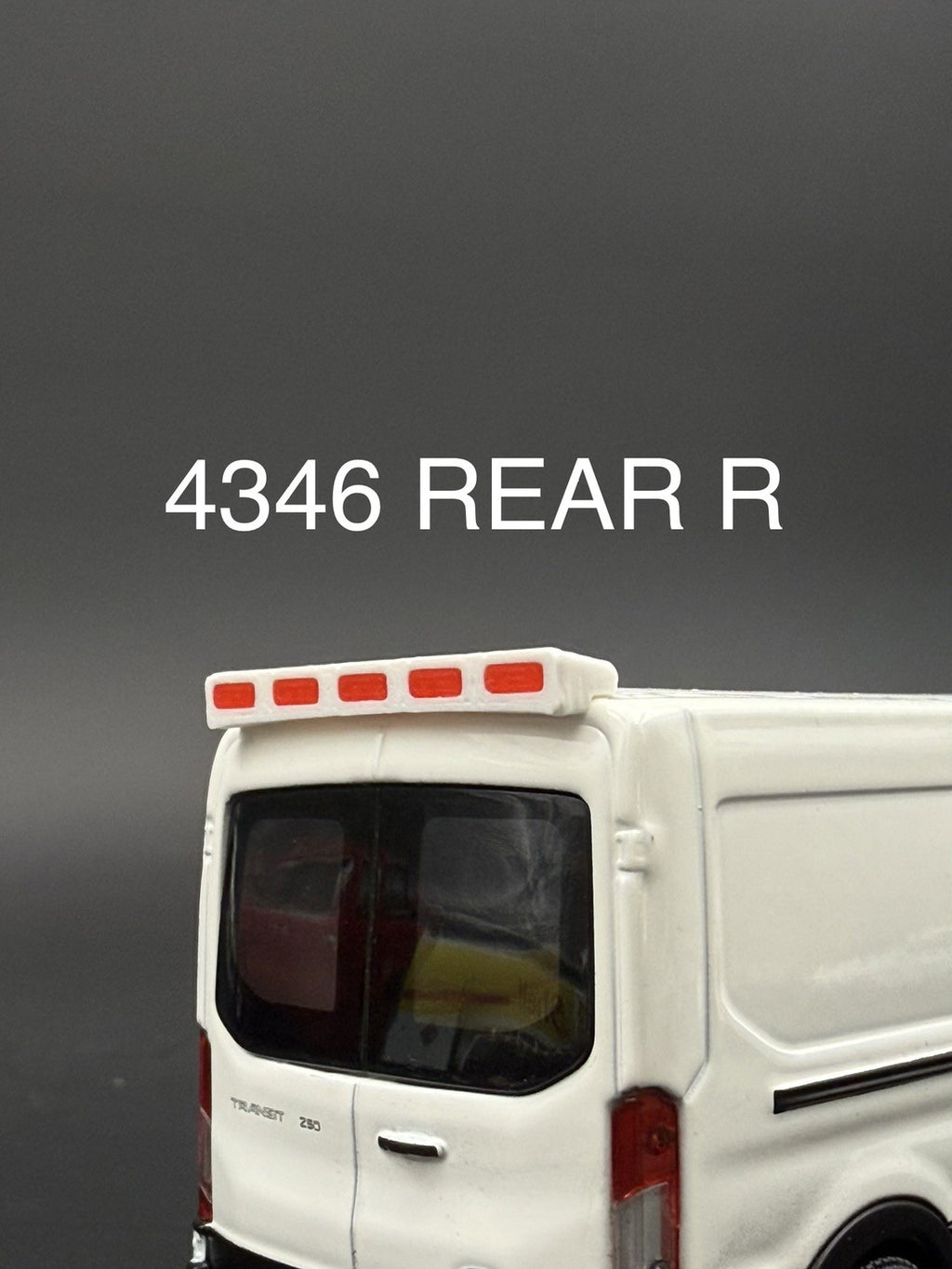 1/43 O Scale Model Rear Lightbar Greenlight Ford Transit Van Ambulance 4346RearR0
