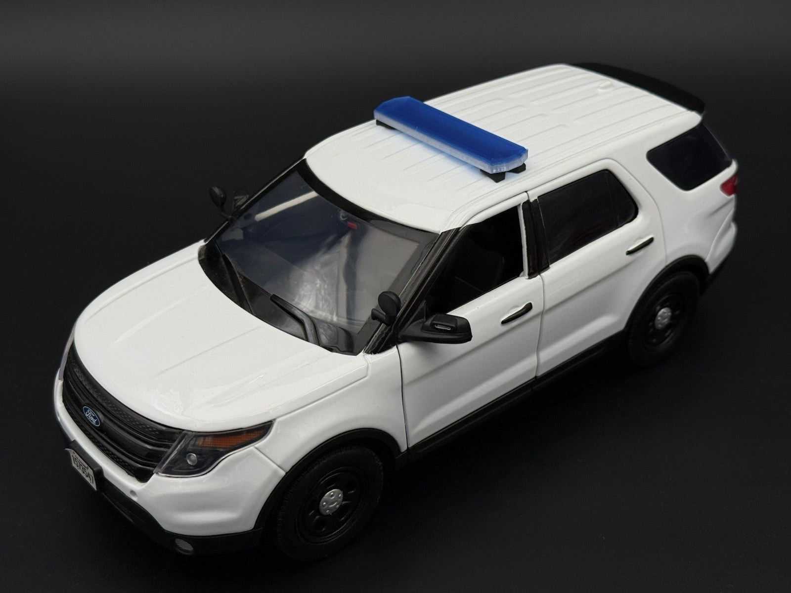 1/18 Scale Model PCB Compatible Code 3 2700 Blue Lightbar Police 1813PCBB13