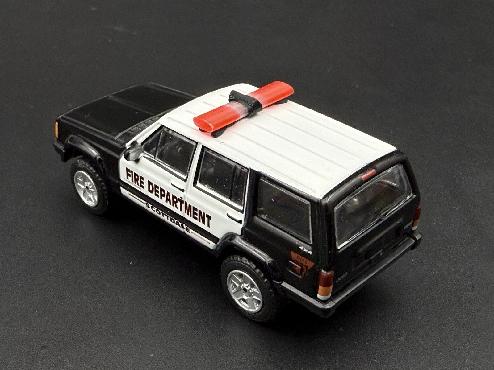 2-Pack 1/64 Scale Model Jetstream Jetsonic Red Lightbar Police Fire 6424R11