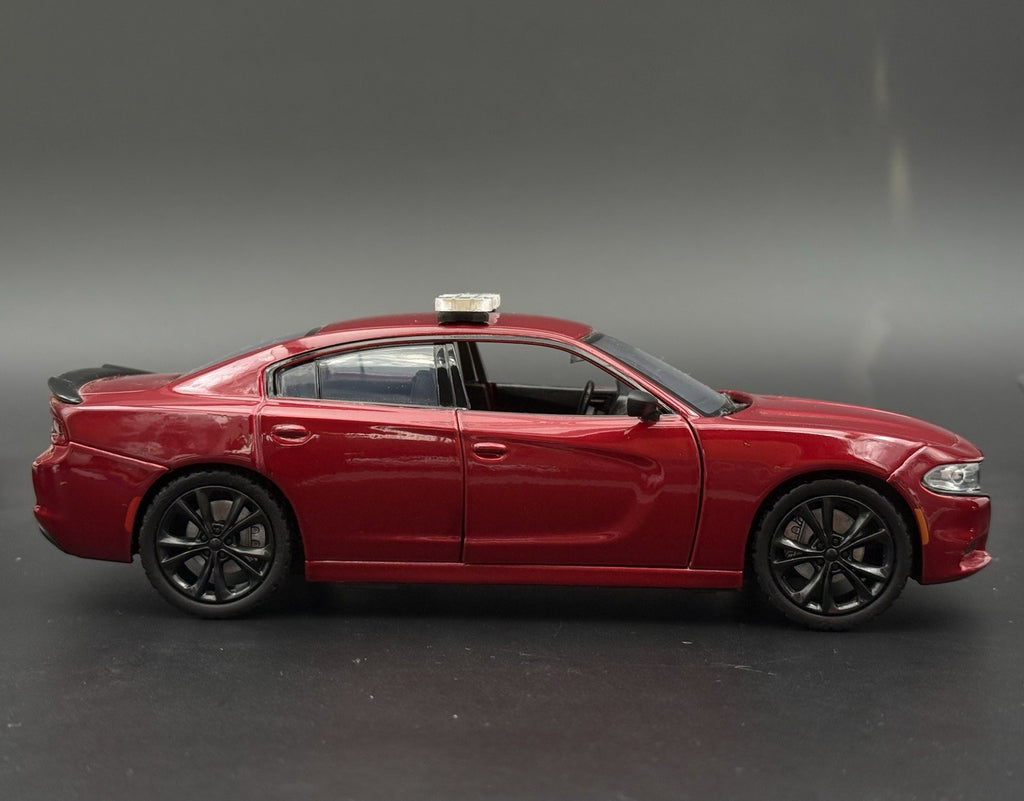 1/24 25 27 Scale LED Ready Whelen Liberty II Lightbar 2-Divider Police 2449C211