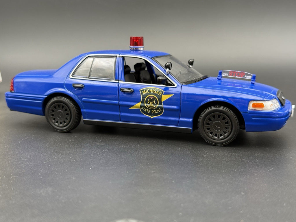 1/24 25 Scale Wheel Greenlight Motormax Crown Victoria 2005 Police Hubcap 24755