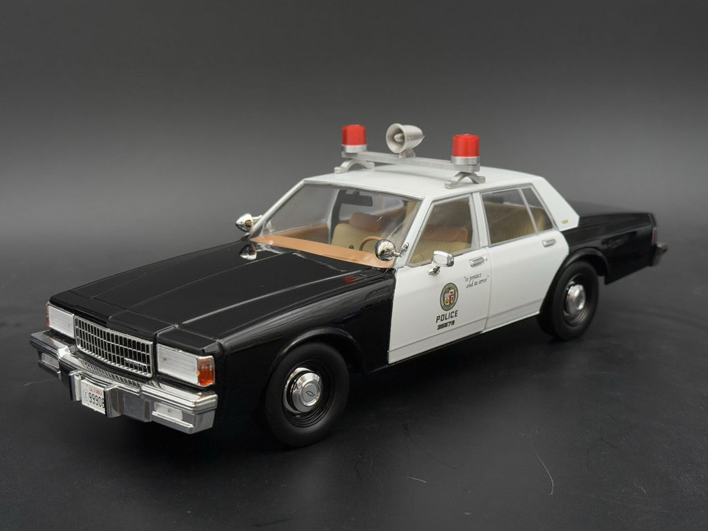 1/18 LED Ready Federal Red Twin Beacon Ray Speaker Police Lightbar Visibar2