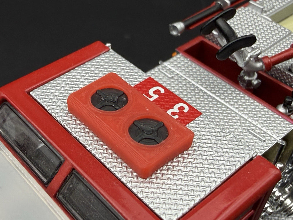 1/64 Scale Model AC Unit Dual Fans Fire Truck RV Command Post 6451 Red1