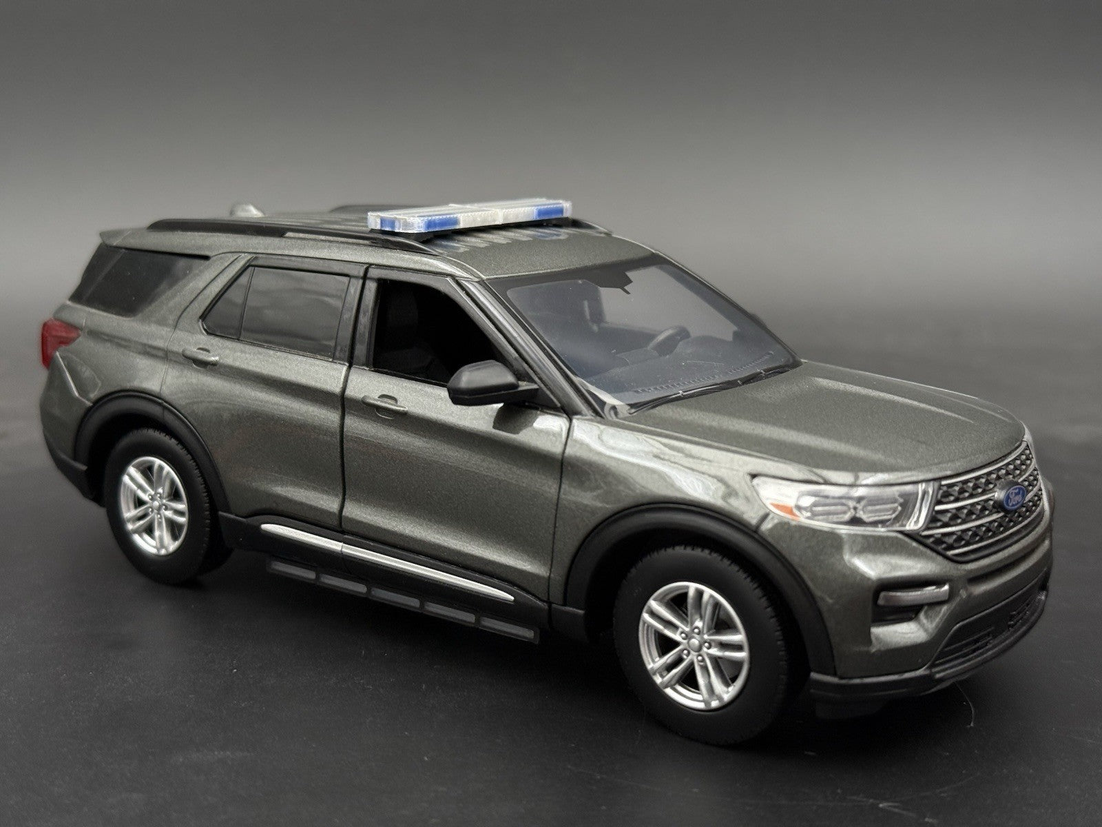 1/24 25 Scale Model Whelen Liberty II Honolulu Blue Police Lightbar 2449 Hawaii5