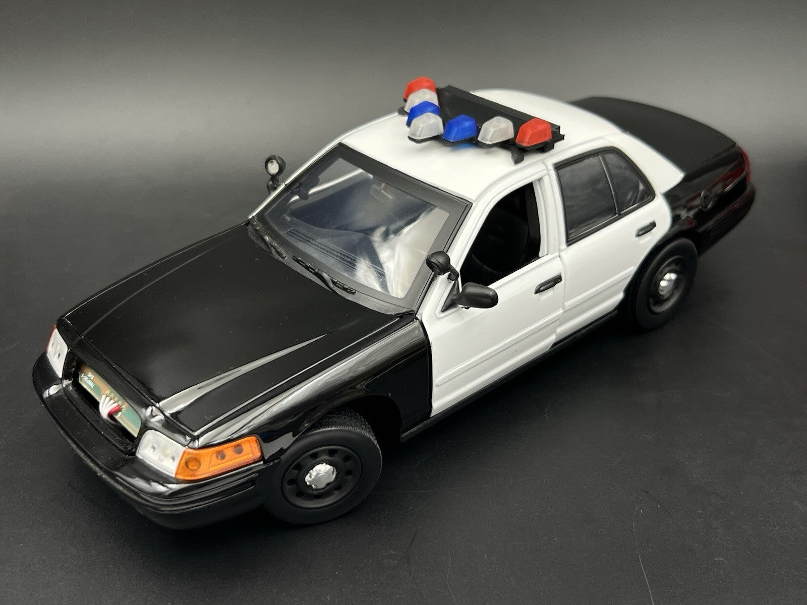 1/18 LED Ready Blue Red Federal Signal Vector Vision Lightbar Police Car LVMPD3
