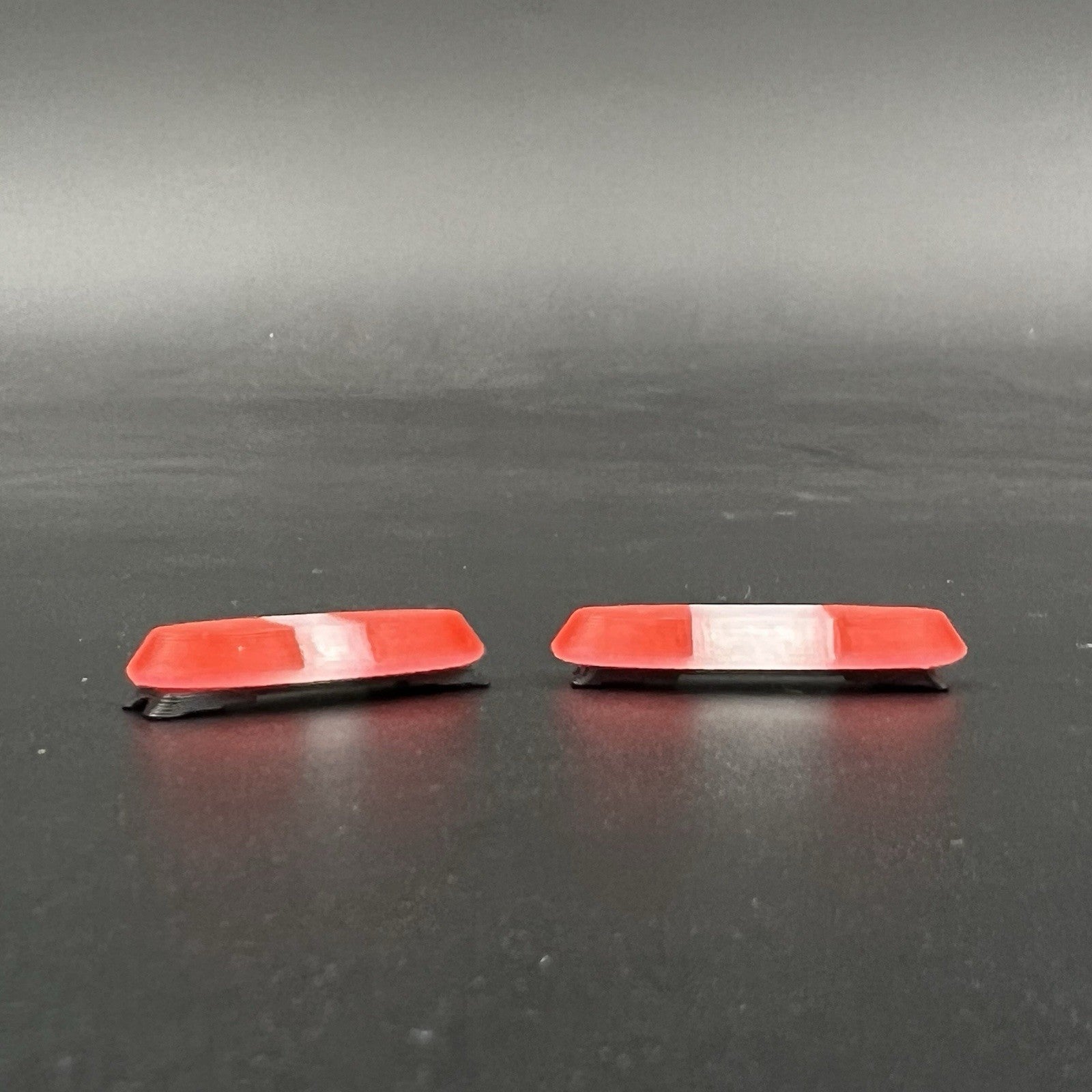 2 Pack 1/43 Red SUV + Sedan Vista Lightbar Greenlight Police Sheriff Fire2