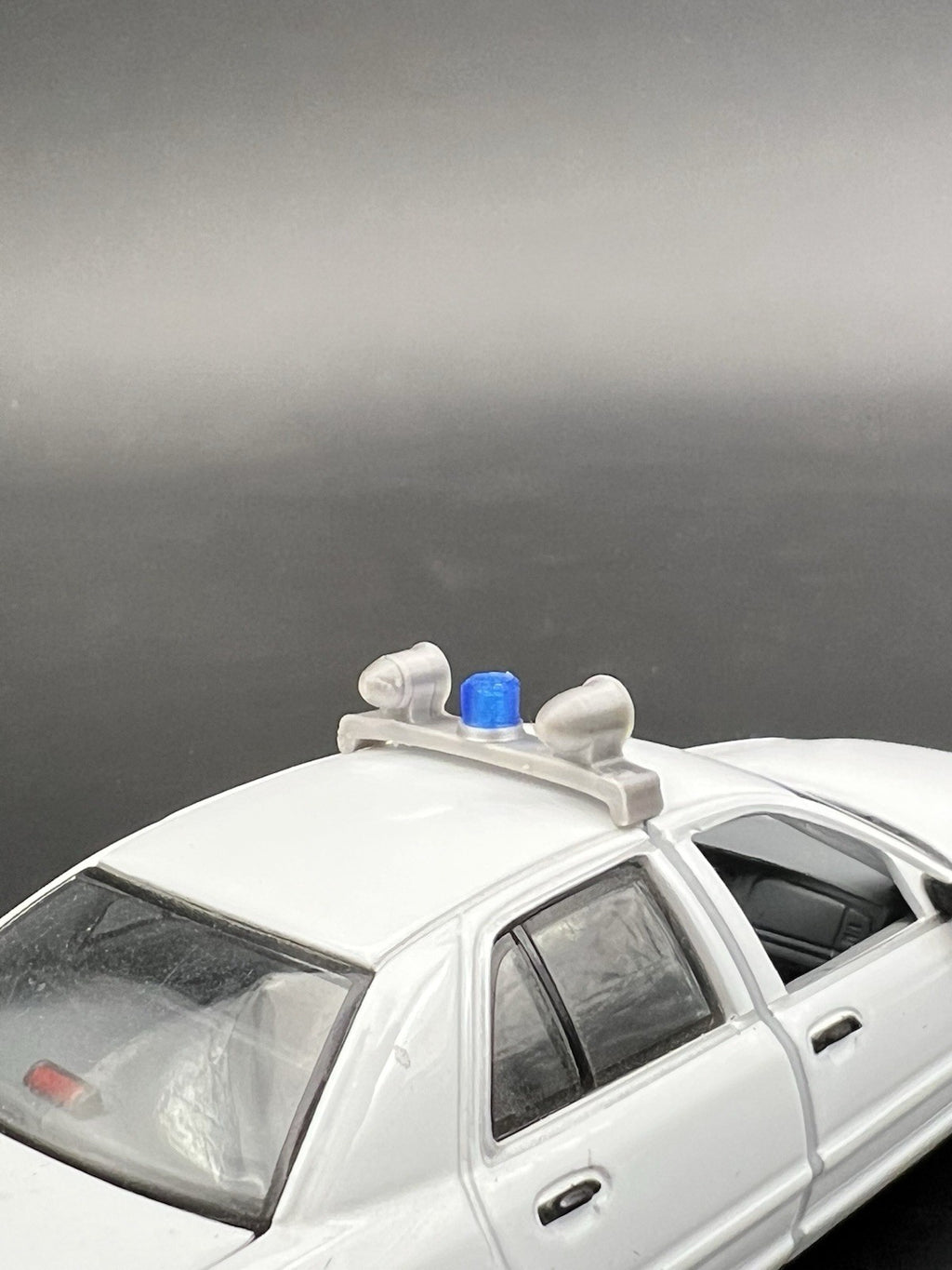 1/43 Vintage Blue Beacon With Dual Siren Speakers Lightbar Police7