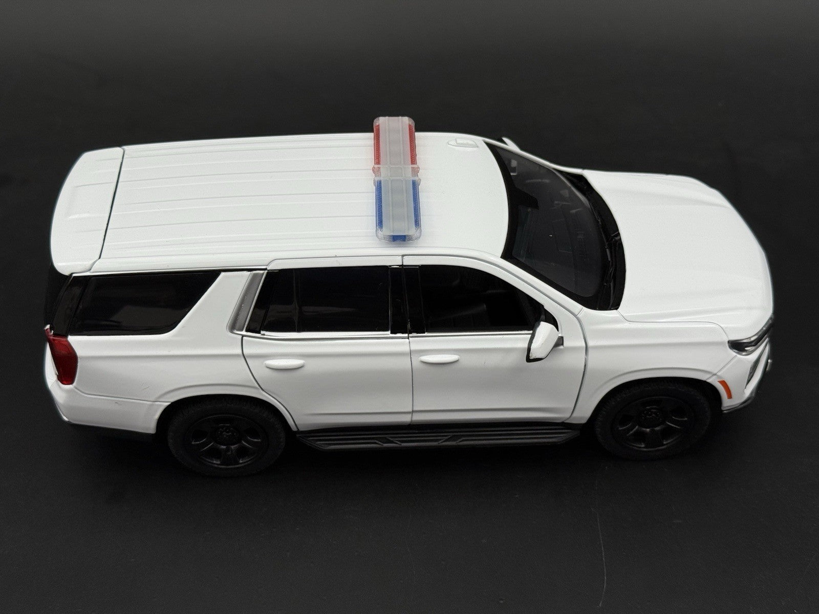 1/24 25 LED Ready Whelen Liberty II XL Blue Red Tahoe Police Lightbar 2449XLBR27