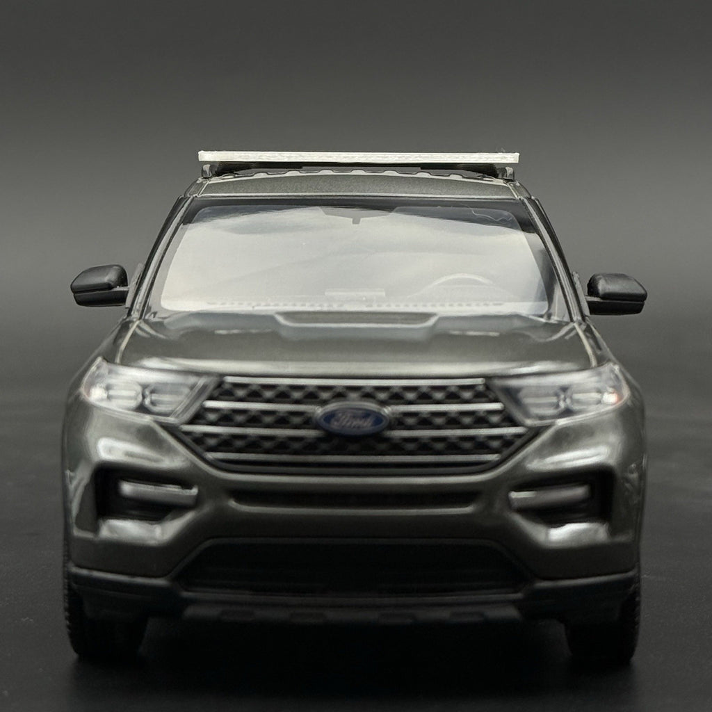 1/24 Scale Model Tahoe SUV Width Whelen Legacy Extra Low Profile Lightbar 2448XL14