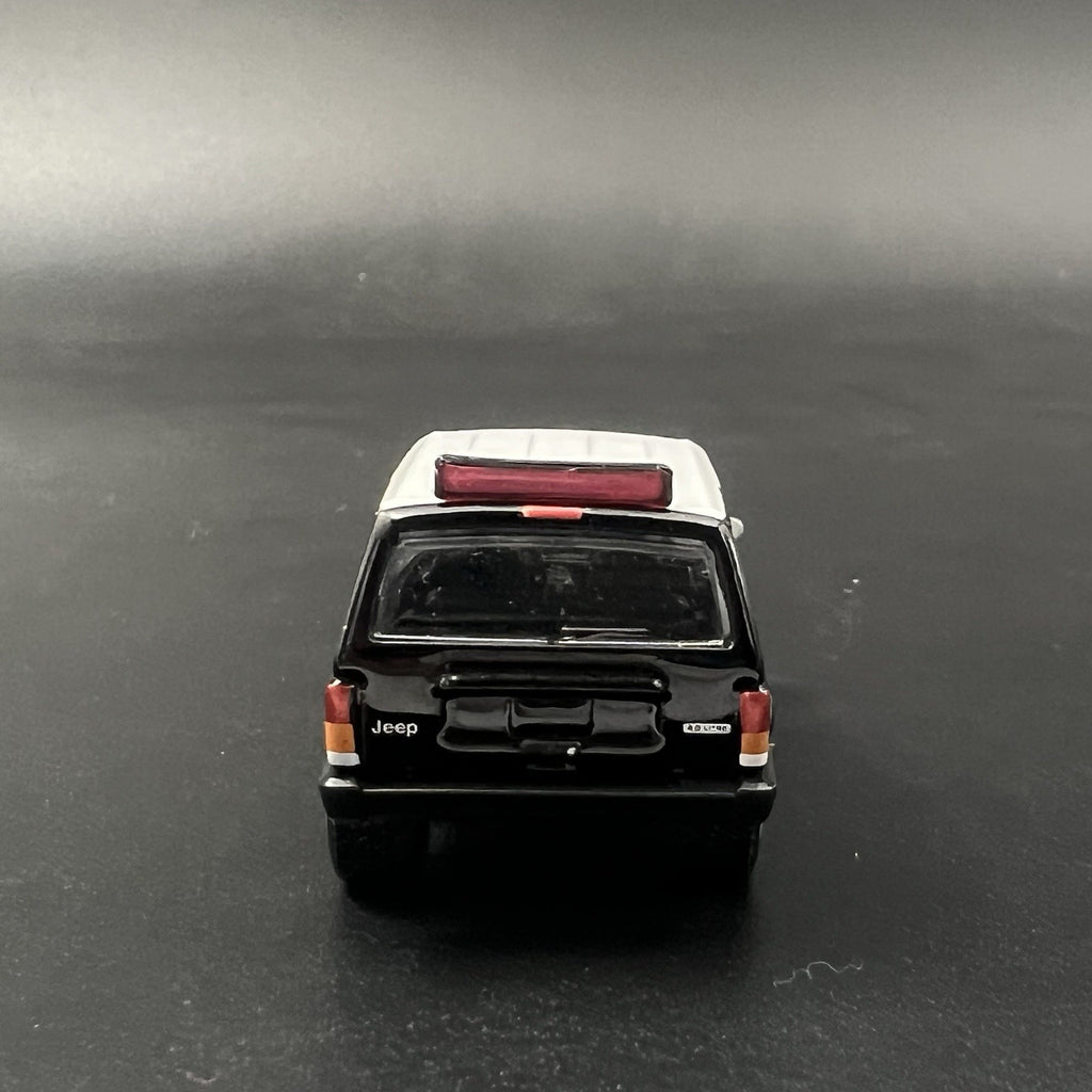2 Pack 1/64 Red Interior Traffic Arrow Board Deck Lightbar Police Fire Ambulance3