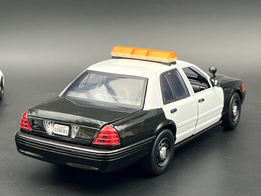 1/18 Scale Amber Code 3 MX7000 Lightbar W/ Internal Lens Security Work Park7