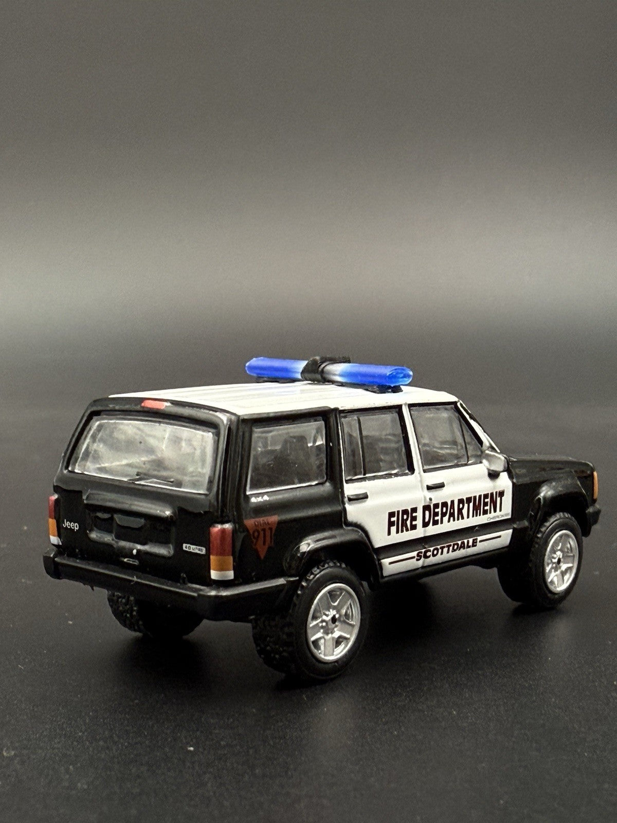 2-Pack 1/64 Scale Model Jetstream Jetsonic Blue Lightbar Police 6424B8