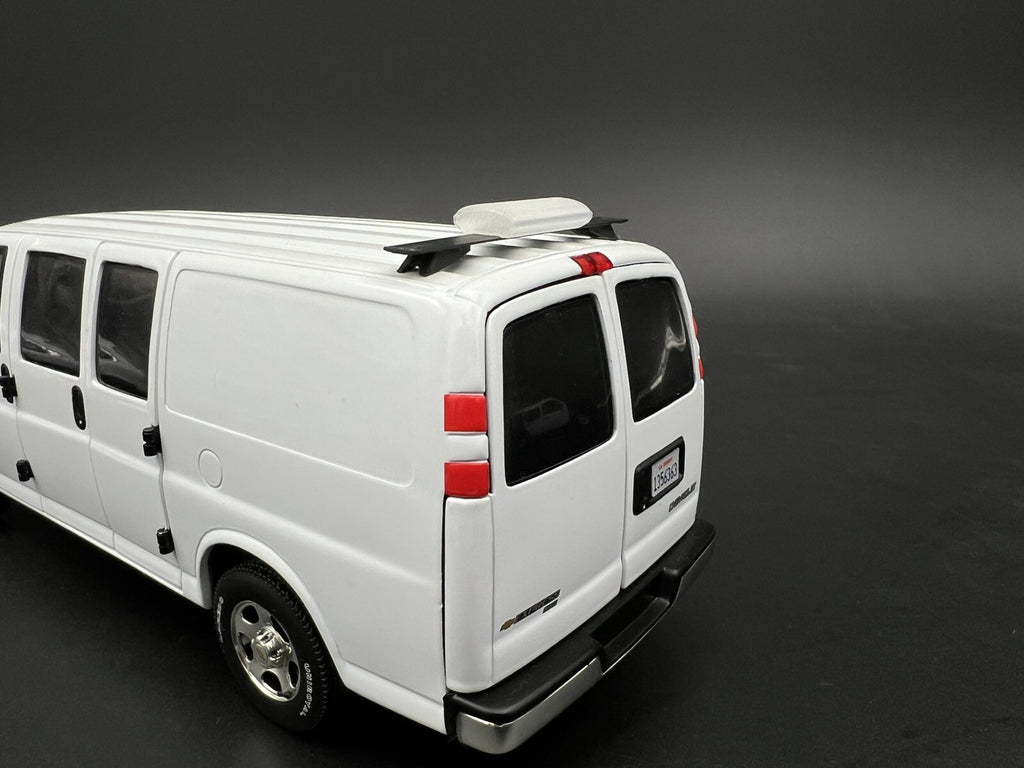 1/24 25 Jetsolaris Lightbar For NYPD Chevy Express Van New York Police Sheriff8