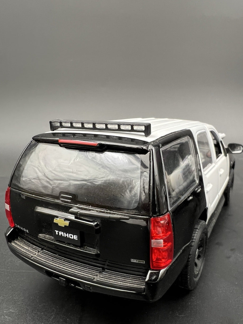 1/24 LED Ready Traffic Advisor Arrow Stick Deck Lightbar Police Sheriff Fire SUV4