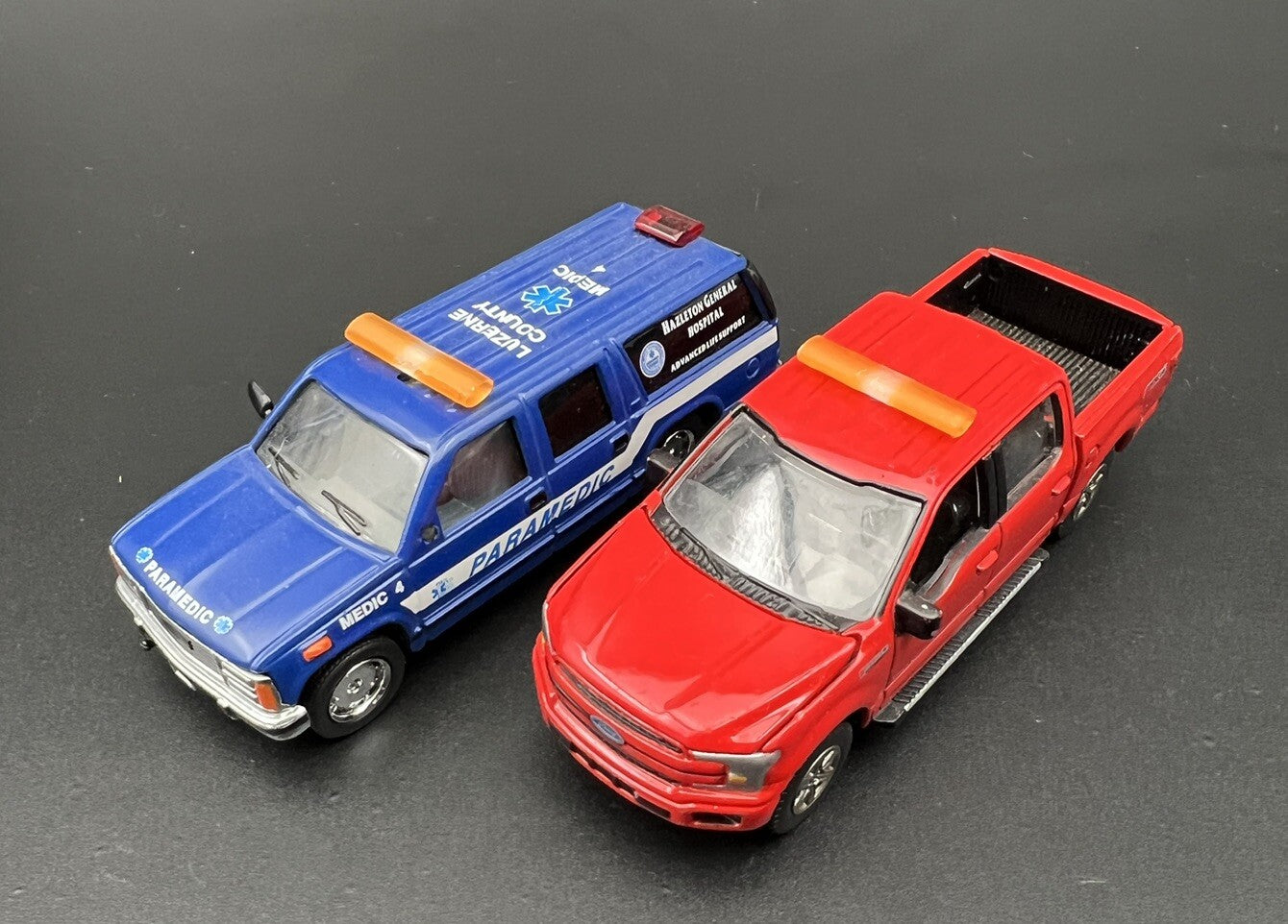 2 Pack 1/64 Amber Federal Signal Aerodynic Lightbar Greenlight Construction Work5