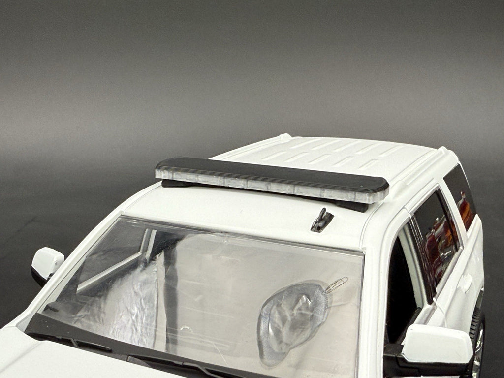 1/24 25 27 LED Compatible Tahoe Width XL Code 3 2700 Black Lightbar Police2