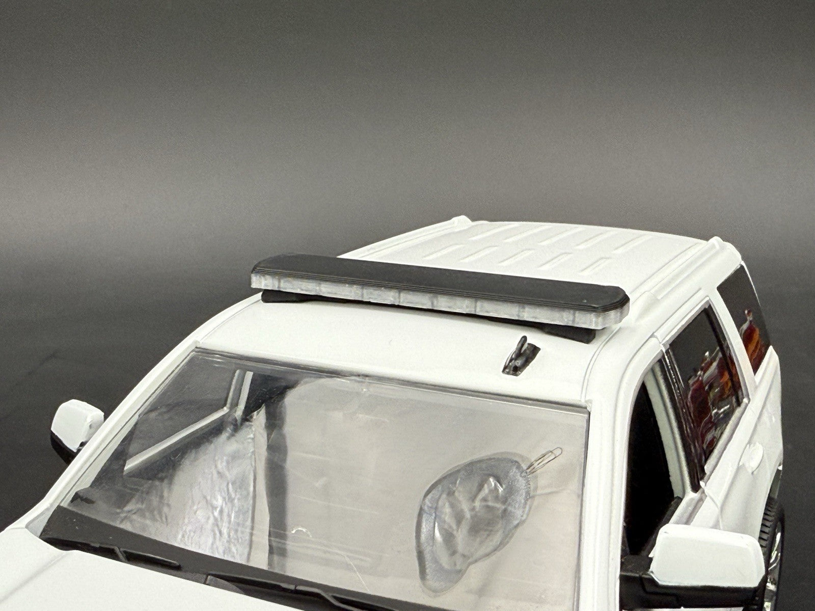 1/24 25 27 LED Compatible Tahoe Width XL Code 3 2700 Black Lightbar Police2