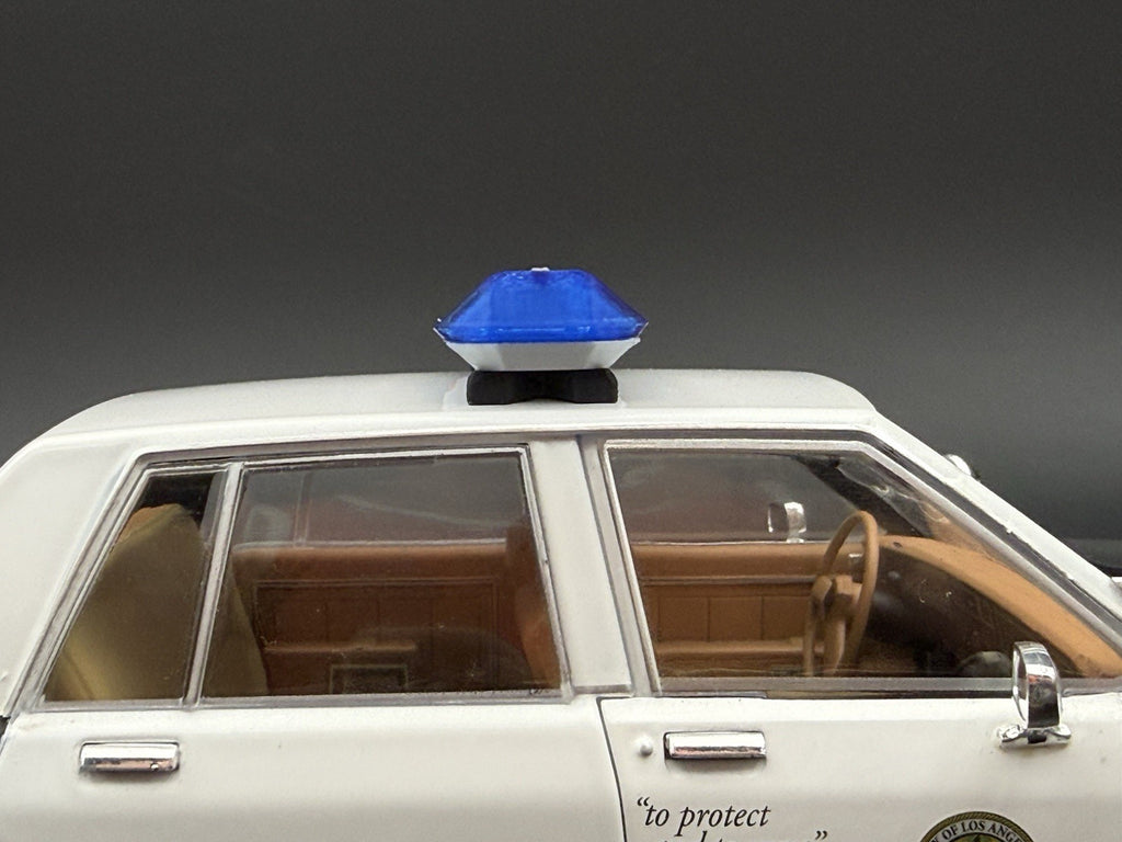 1/18 Scale Model Blue Red Amber Code 3 XL Lightbar Police California 1822ChromCA6