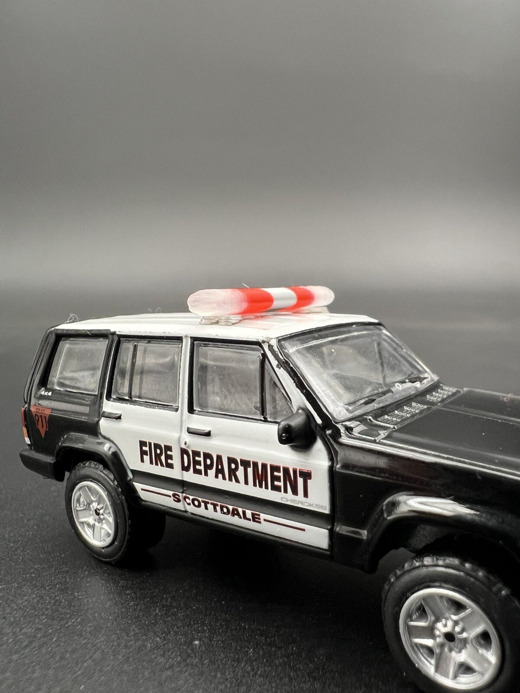 2 Pack 1/64 Clear Red Chrome NYPD Federal Signal Aerodynic Lightbar Police2