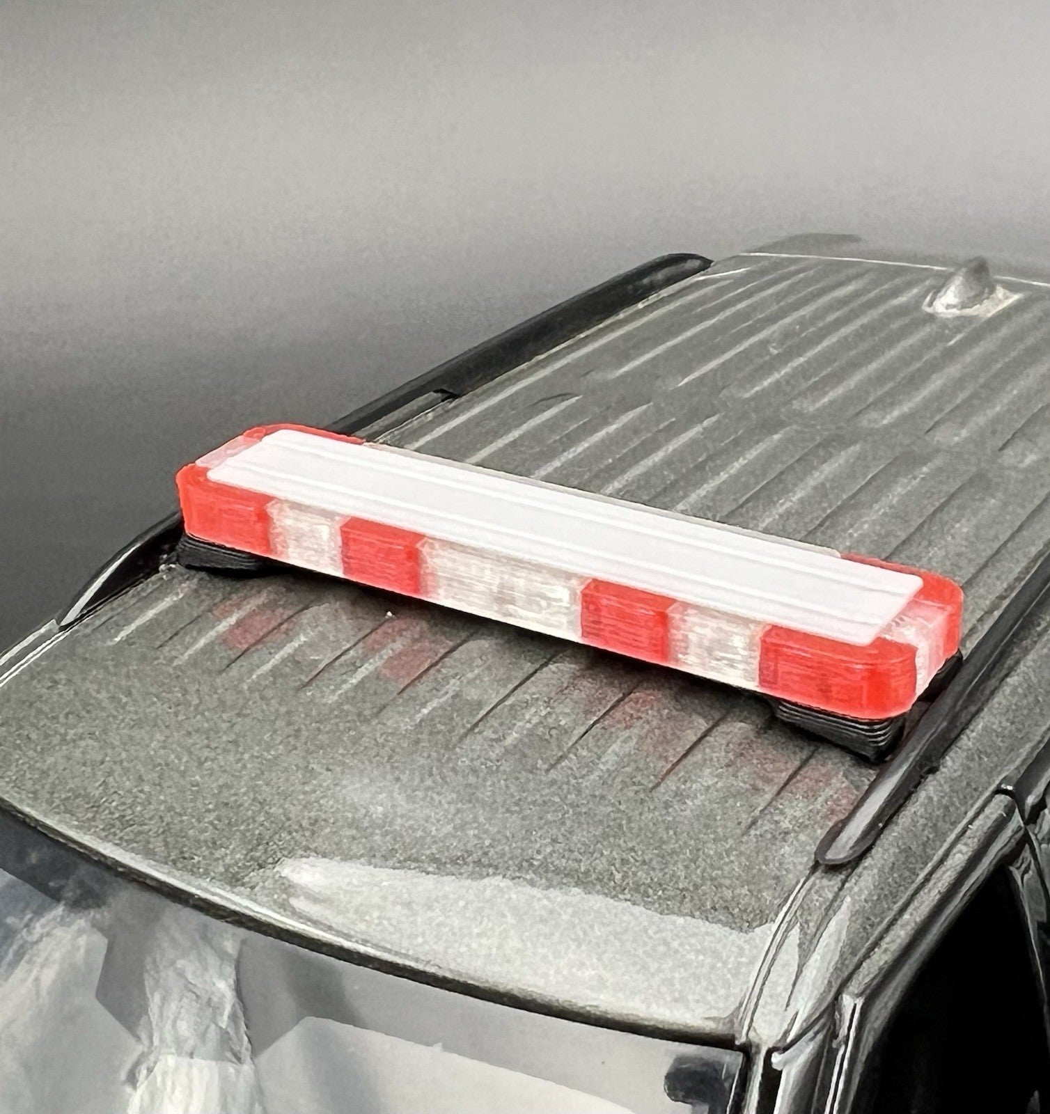 1/24 25 27 LED Ready Whelen Edge New York Suffolk Police Lightbar Red Clear3