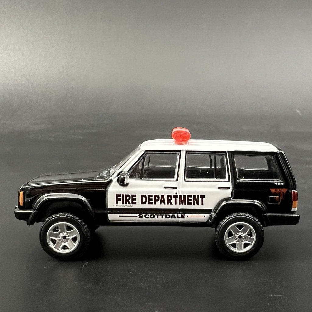 4 Pack 1/87 Red Chrome Cannonball Run Ambulance Aerodynic Lightbar Police Fire3