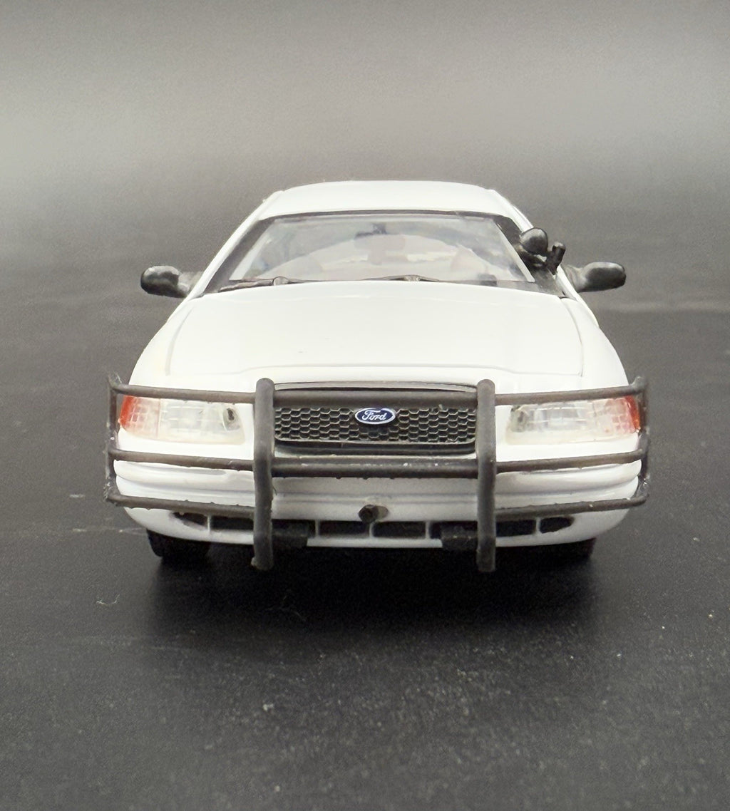 1/43 Go Rhino Wrap Around Push Bumper Pushbar For Greenlight Crown Vic Police6