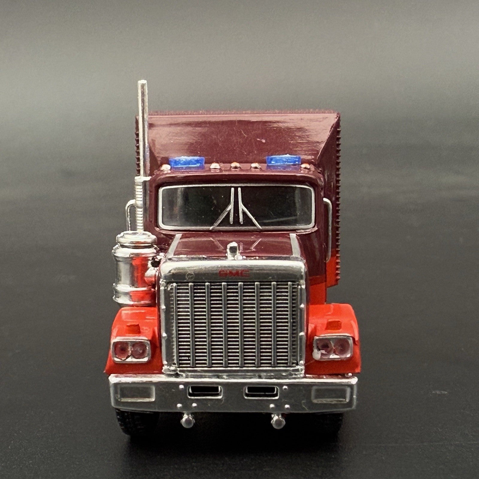 8 Pack 1/87 HO Scale Whelen Edge Mini Blue Lightbar Fire Truck Police 87104
