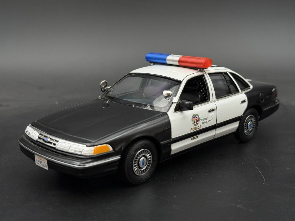 1/32 AeroDynic Lightbar 240 Robert Los Angeles Sheriff Blue Red Police CHP11