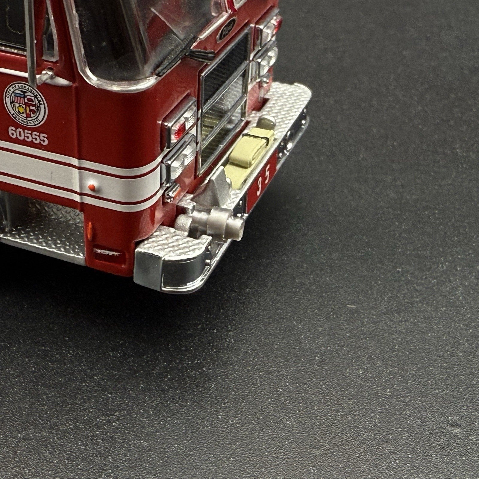 2 Pack 1/64 B&M S8B Siren Code 3 Fire Engine Truck Kitbash 64444