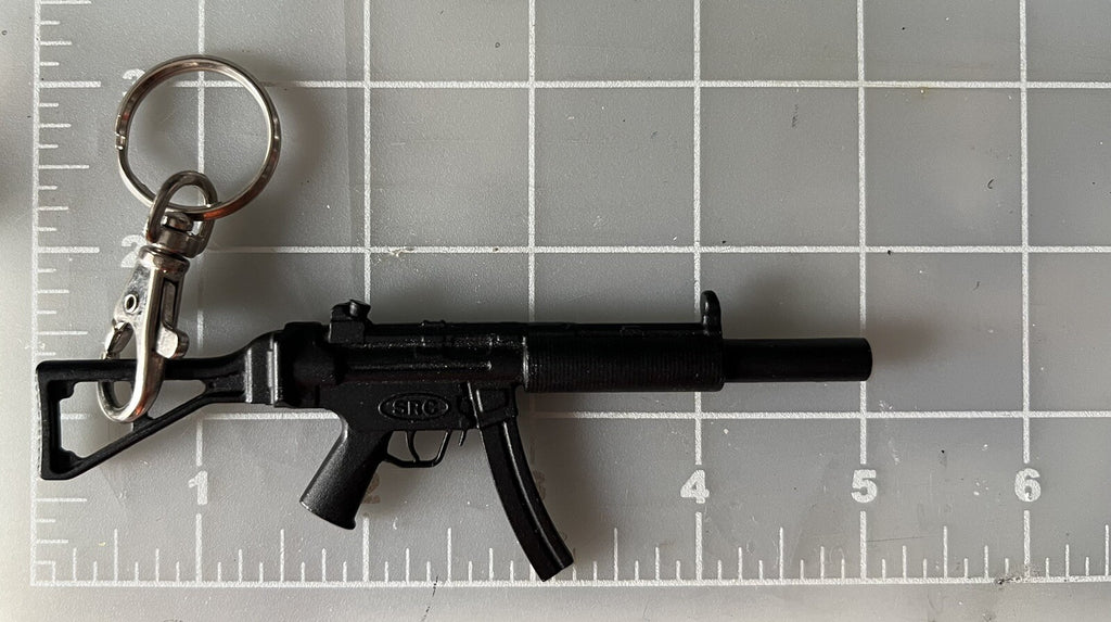 1:6 Scale - Metal MP5 SD Key Chain0
