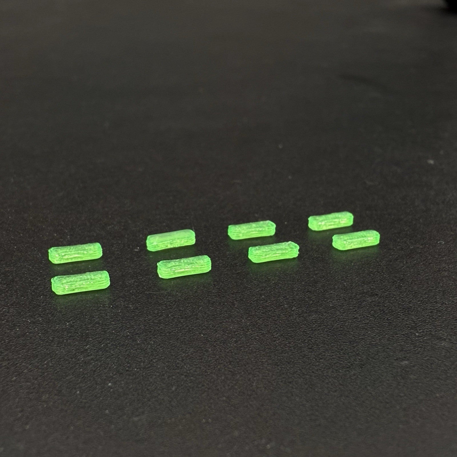 8 Pack 1/87 HO Green Whelen Responder LP Lightbar Fire Ambulance Command Post1