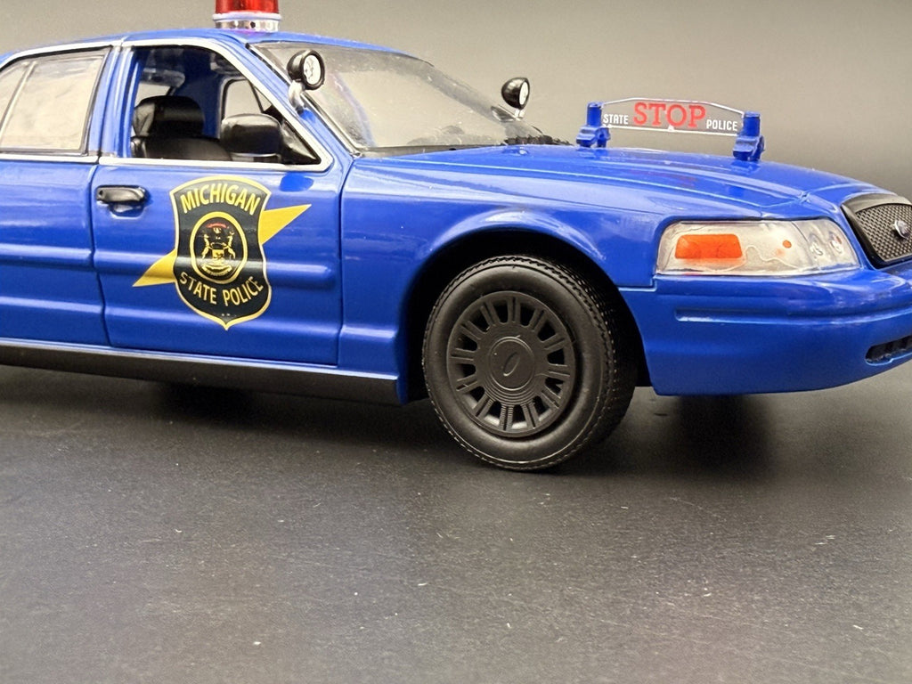 1/24 25 Scale Wheel Greenlight Motormax Crown Victoria 2005 Police Hubcap 24751