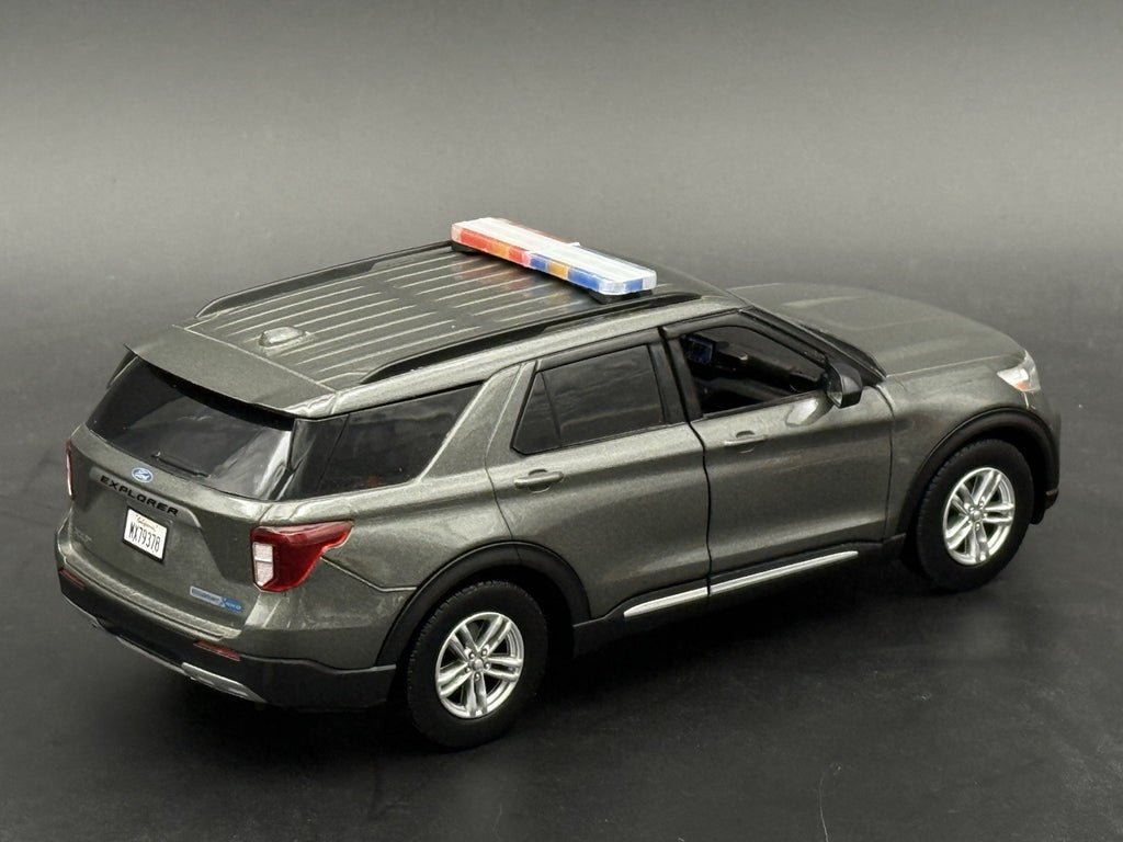 1/24 25 27 LED Ready Whelen Liberty II Blue Red Oakland Police Lightbar 2449BR18