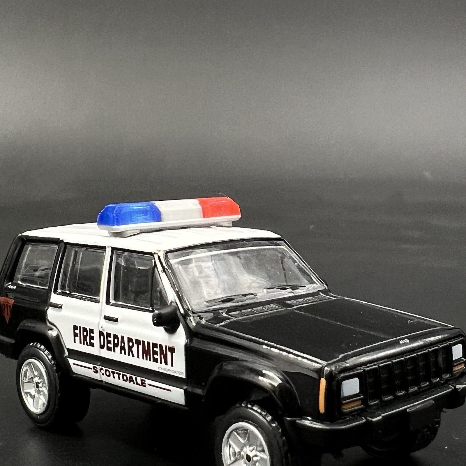 2 Pack 1/64 Smith Wesson 8000 8780 8880 8980 Lightbar Blue Red Police Sheriff10