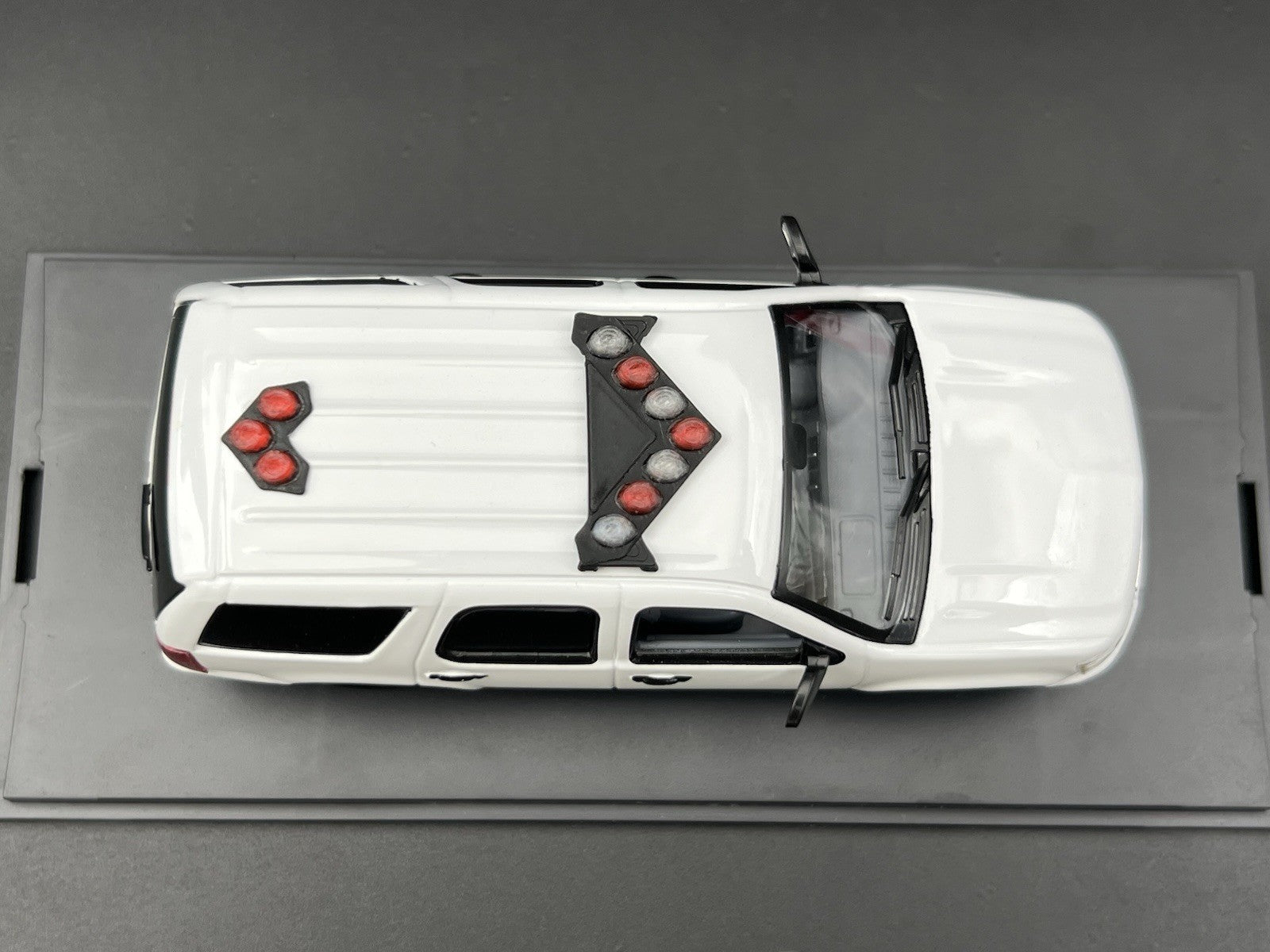 2 Pack 1/43 NYPD Red Federal Signal Vision SLR Lightbar Greenlight Police Car6