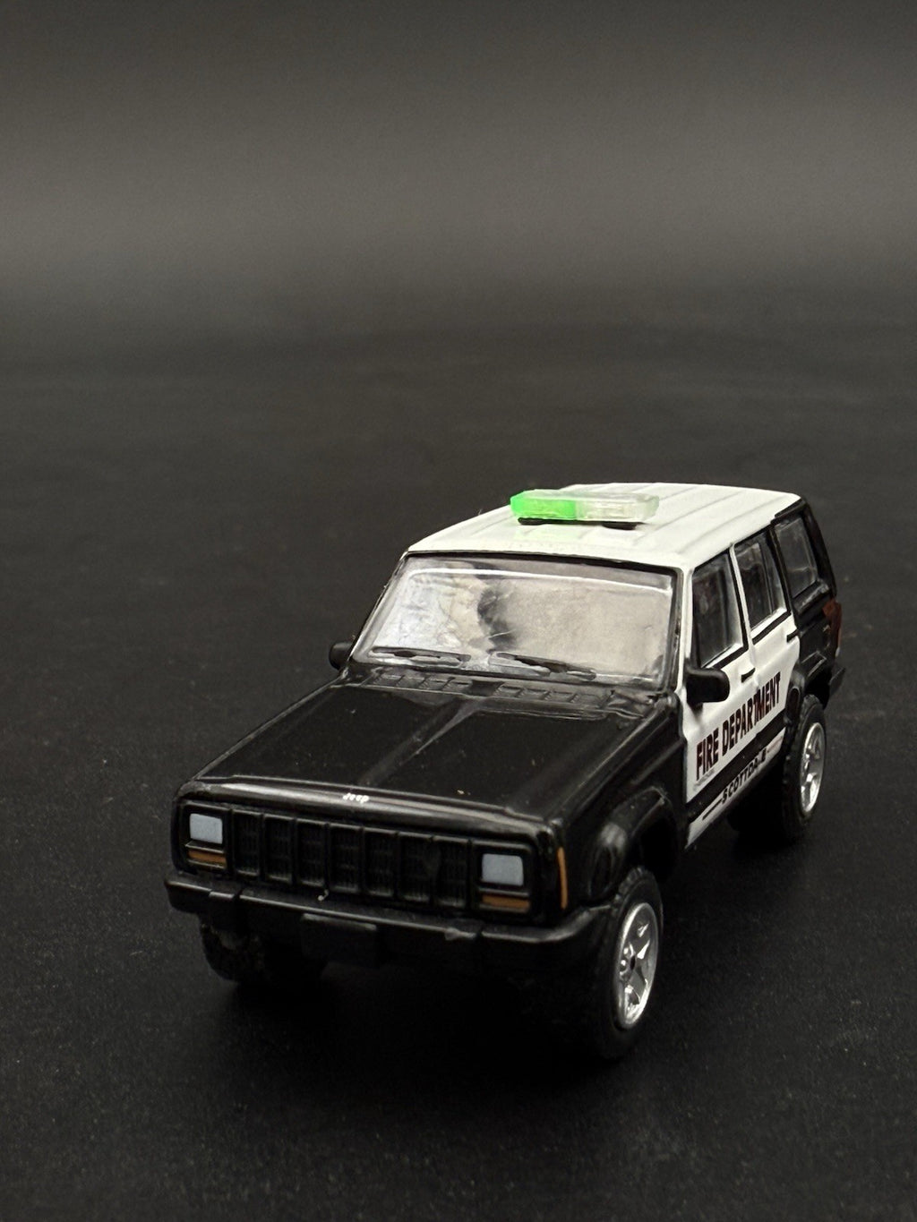 2 Pack 1/64 Mini Whelen Edge Green Clear Lightbar Work Truck Security10