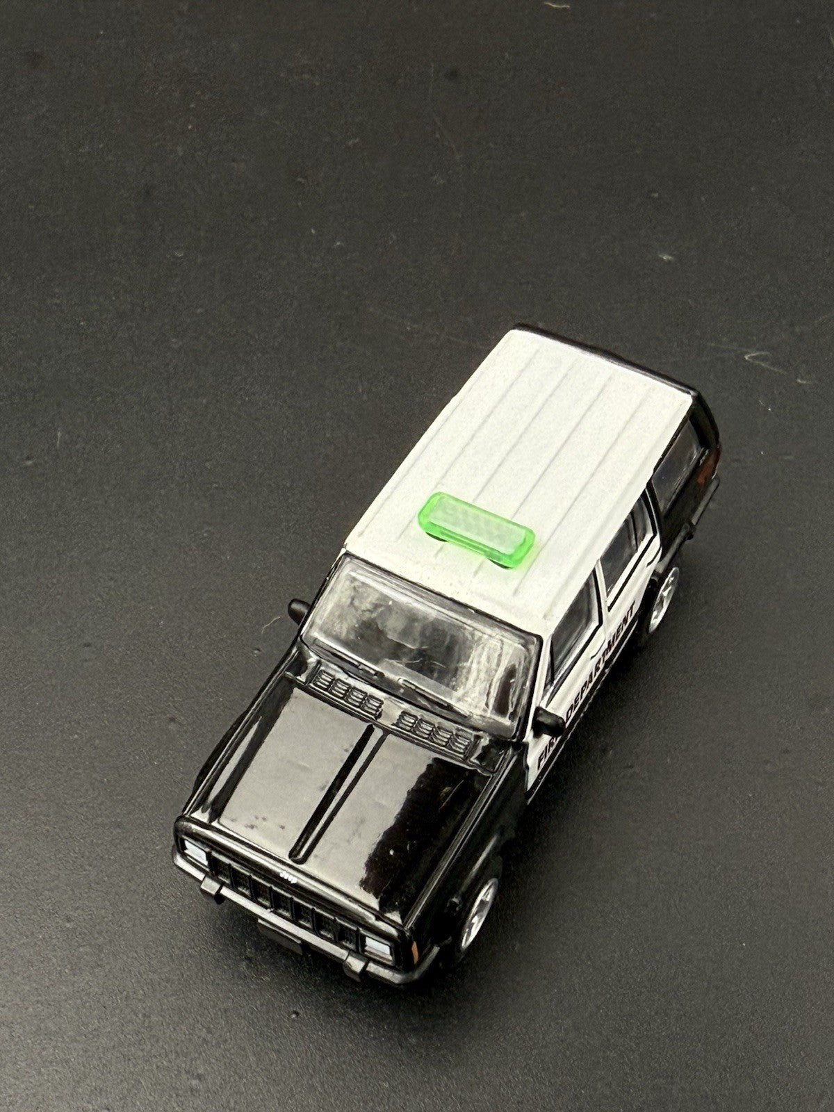 2 Pack 1/64 Mini Whelen Edge Green Lightbar Gray Top Cover Work Truck Security5