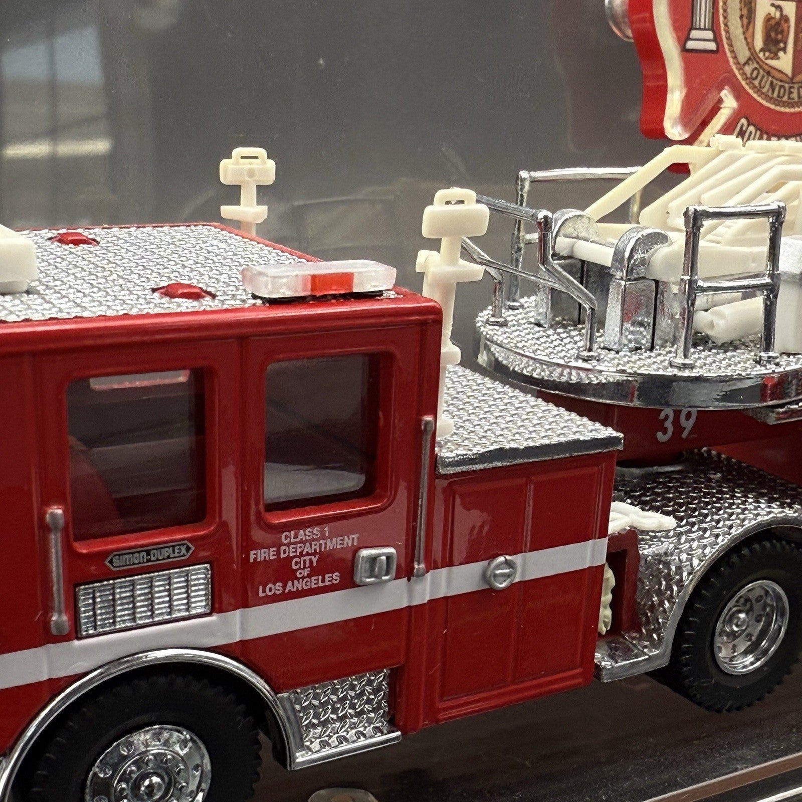 2 Pack 1/64 Mini Whelen Edge Clear Red Clear Lightbar Gray Top Police Fire EMS3