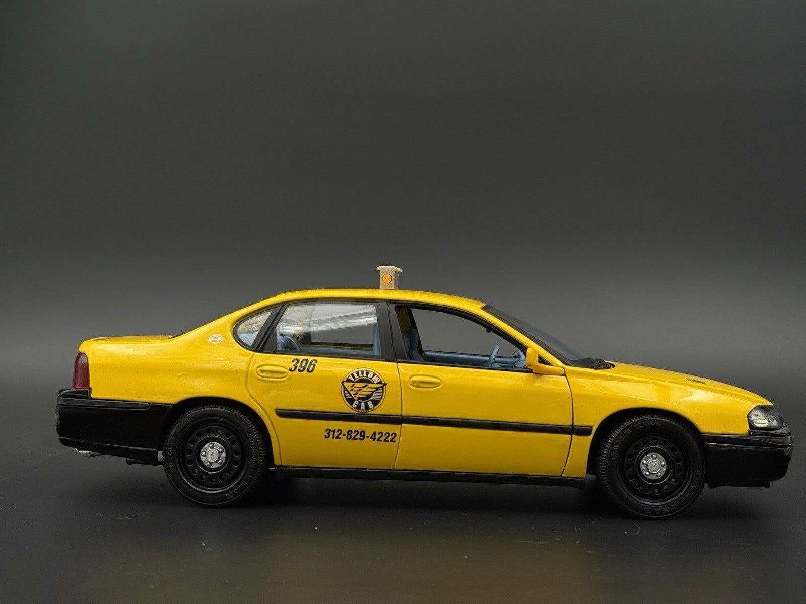 1/18 Scale Model Taxi Sign New York 1858NY112