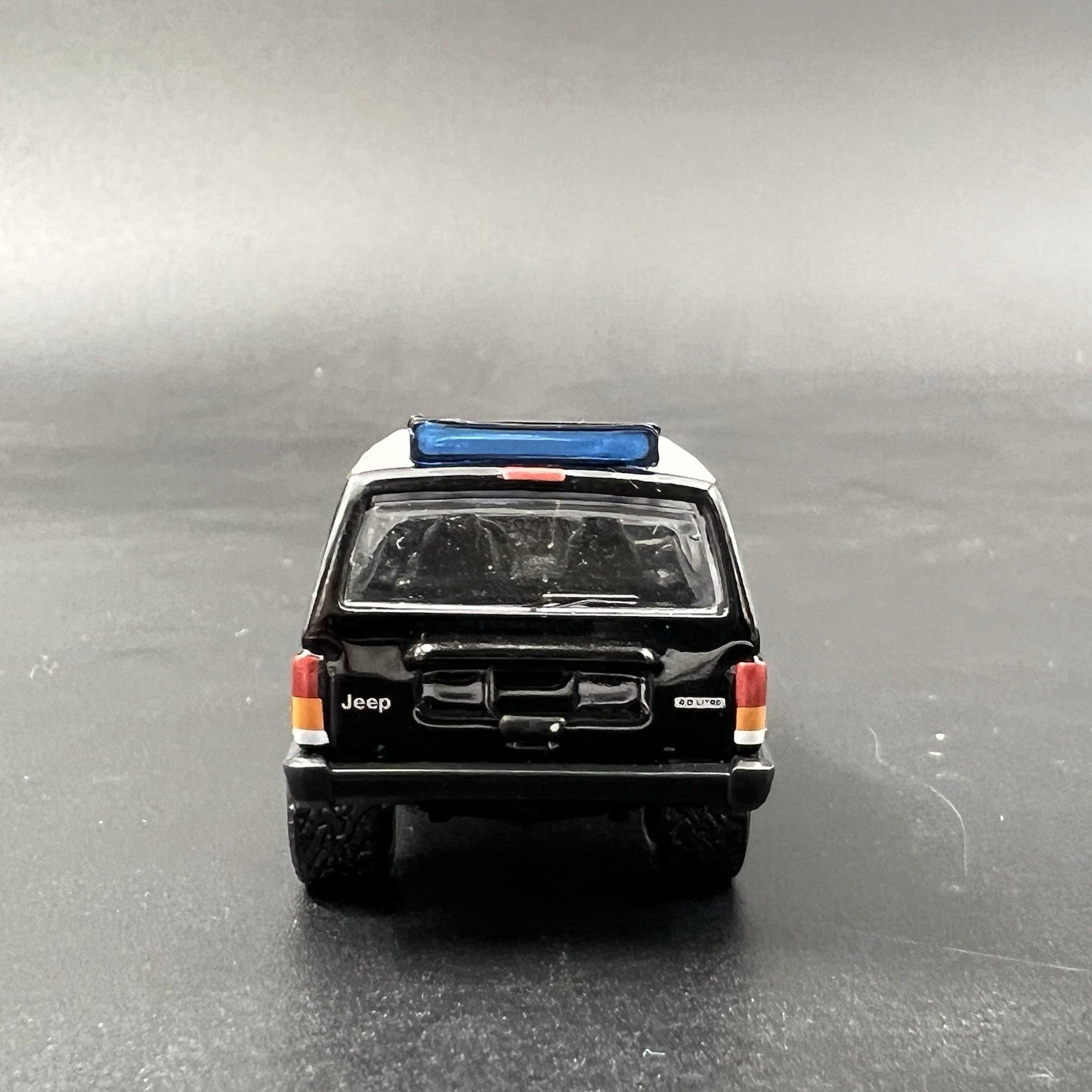 2 Pack 1/64 Blue Interior Traffic Arrow Board Deck Lightbar Police Fire EMS2