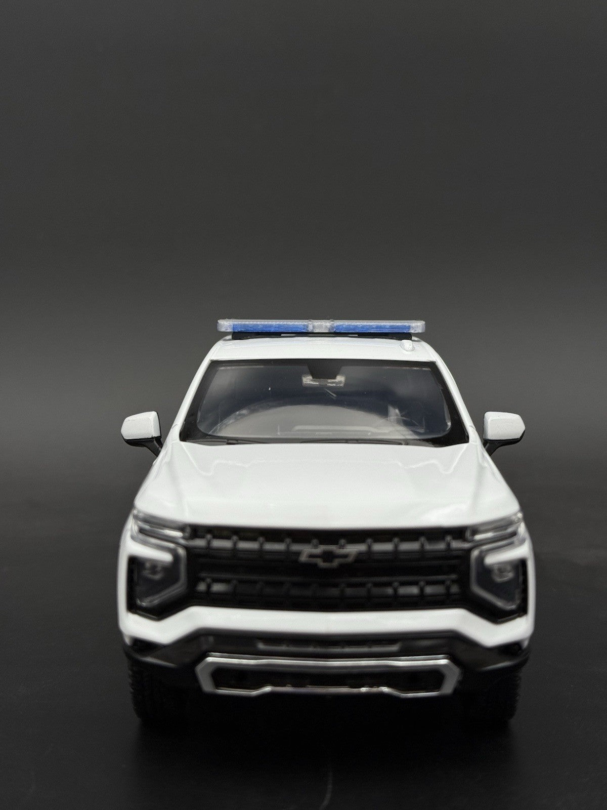 1/24 25 Scale Model Whelen Liberty II XL Blue Police Lightbar Tahoe SUV 2449XLB111