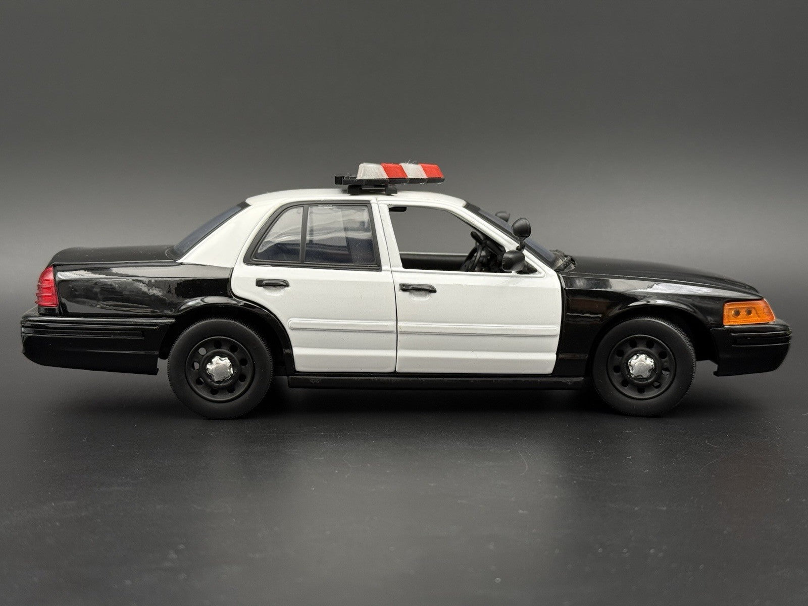 1/18 Scale Model LED Ready NYPD Federal Vector Lightbar Police Post-2008 183710