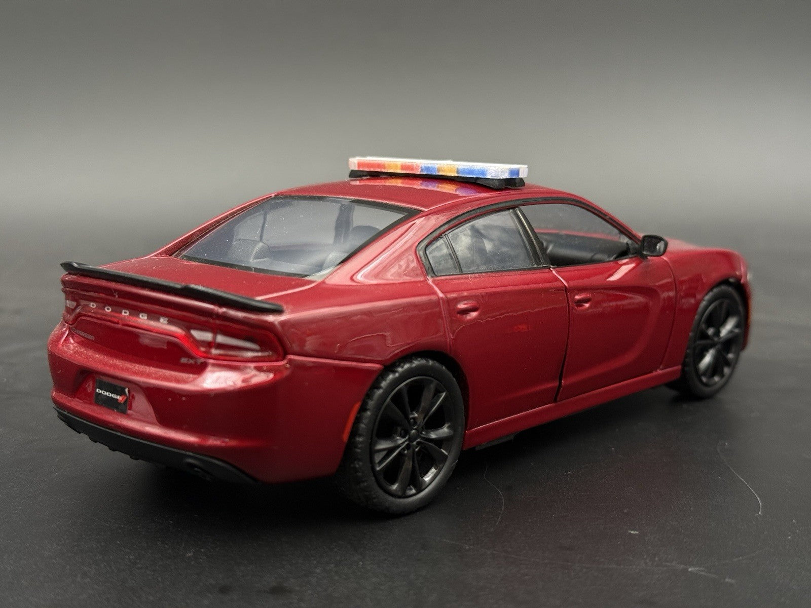 1/24 25 27 LED Ready Whelen Liberty II Blue Red Oakland Police Lightbar 2449BR115