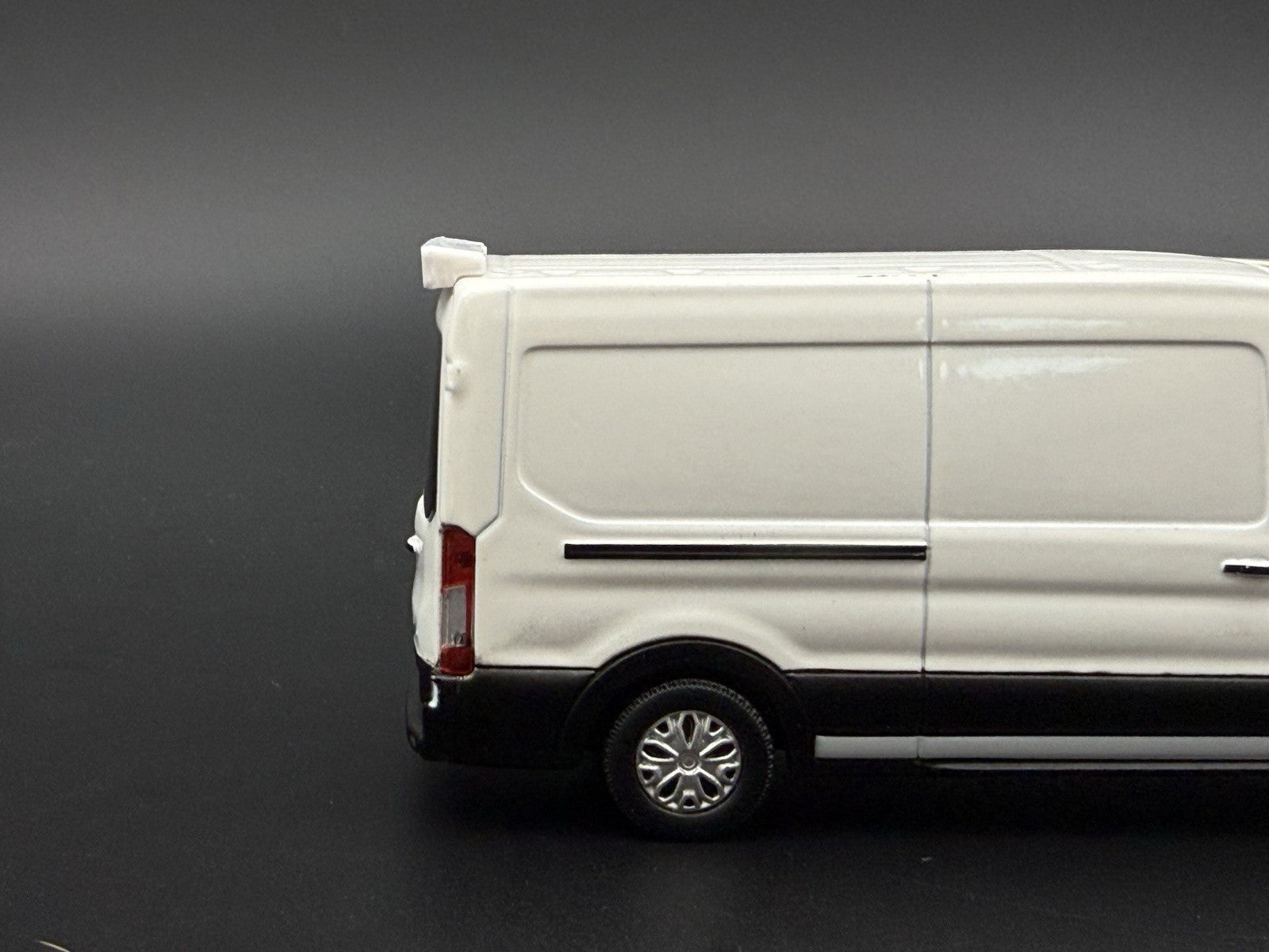 1/43 O Scale Model Rear Lightbar Greenlight Ford Transit Van Ambulance 4346RearR4
