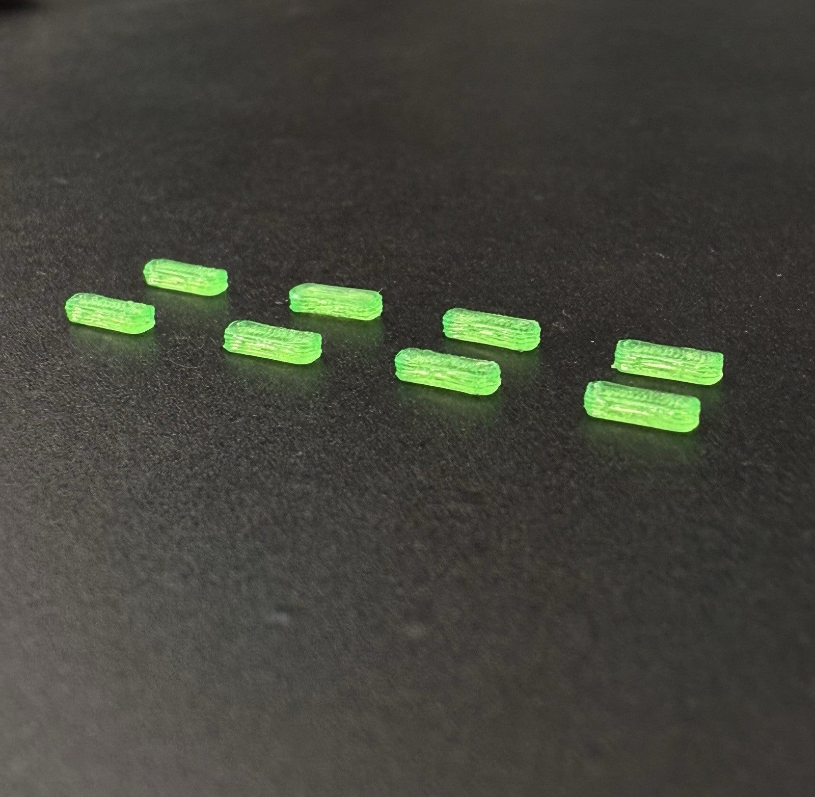 8 Pack 1/87 HO Green Whelen Responder LP Lightbar Fire Ambulance Command Post2